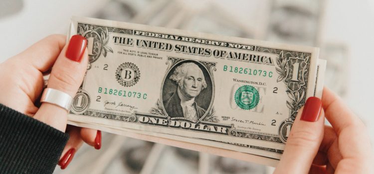 Acheter des dollars américains, pourquoi investir dans le billet vert ?